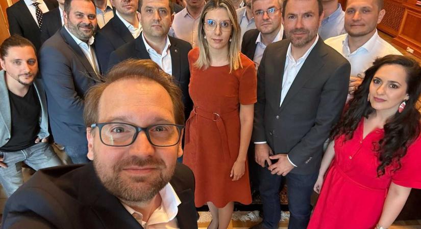Bizalmat szavaztak Dominic Fritznek, az USR elnöke marad