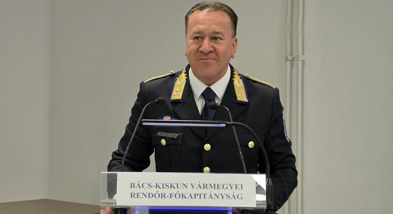 Alig egy hét után leváltották a frissen kinevezett Bács-Kiskun megyei rendőrfőkapitányt