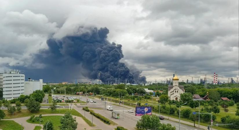 Putyin a hallgatást vetette be az ukránok eddigi legnagyobb moszkvai dróntámadásával szemben, de hiába
