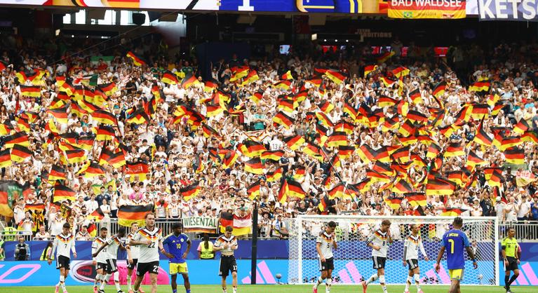 Németország és Hollandia is csoportrangadóval folytatja a világbajnoki menetelését - Kövesse a világbajnokság legfontosabb eseményeit élő hírfolyamunkban!
