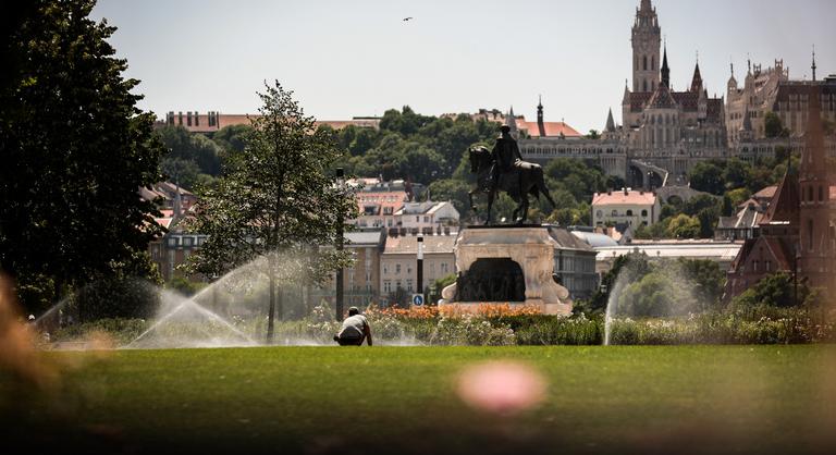 Megérkezik a pusztító kánikula, de délután már viharok törhetik meg a forróságot
