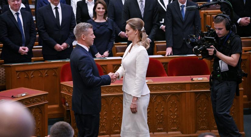 Kaszab Zoltán: Színház lett az ország és mi lettünk a díszlet
