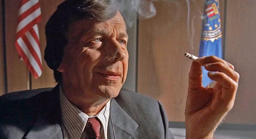 Adatvédelmet zászlóra tűző kriptós vezetők a megfigyelési mogul titkos elitklubjában