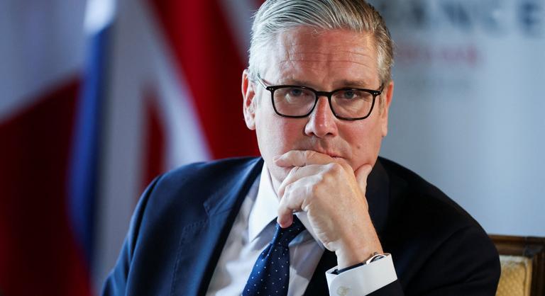 Évekre börtönbe zárják a Keir Starmer ingatlanait felgyújtó két külföldit