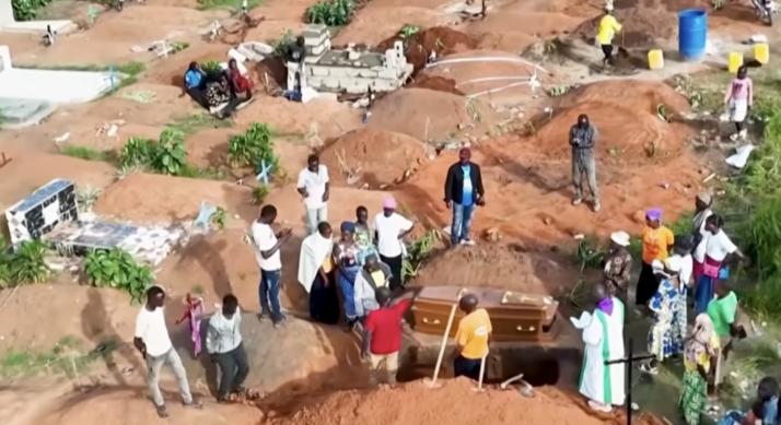 Tovább terjedhet az ebola? – Harminc haláleset egy menekülttáborban, ami újabb gócpontot jelezhet