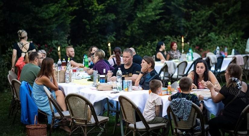 Világhírű zongorista ad gyertyafényes koncertet ingyenesen Miskolcon