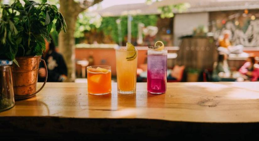 Elfelejtheted a limonádét: ez a 3 jeges gyümölcsital lesz a nyár kedvence