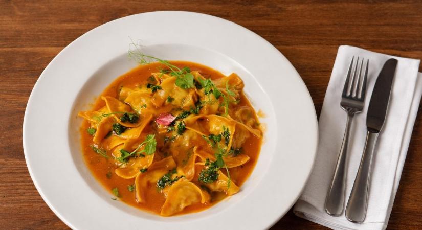 Egy mediterrán kedvenc nyárra: ricottával töltött paradicsomos ravioli