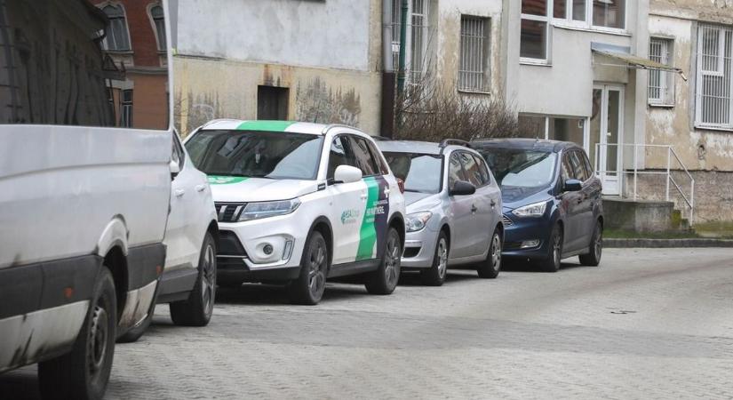 Több parkoló is megújul a városban, komoly fejlesztések zajlanak