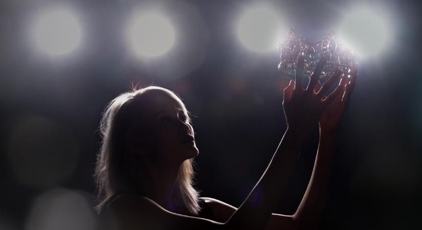 Megválasztották az új királynőt: ő lett a Miss Universe Hungary győztese