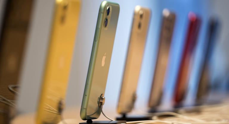 Nagy bajba kerülhet, ha ilyen iPhone-t használ, javíthatatlan sebezhetőségeket találtak