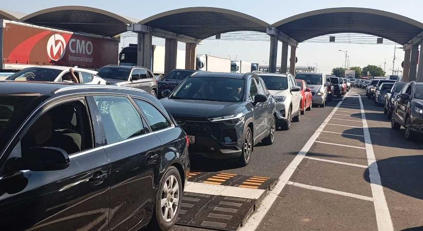 Ingyenes az átkelés szombaton a Giurgiu–Rusze hídon, de nagy a torlódás
