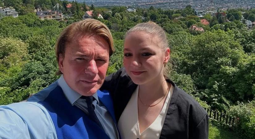 „20 csajjal leszek én, meg a Karolina” – Mr. Szabi megdöbbentő bejelentést tett