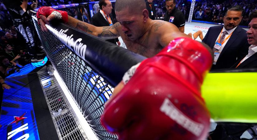 Alex Pereira már a visszavágót tervezi a UFC Freedom 250 után