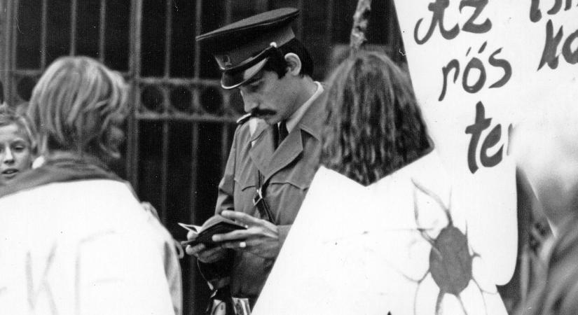 Először 1982-ben kapott léket az állami monopóliummá tett békeharc Magyarországon