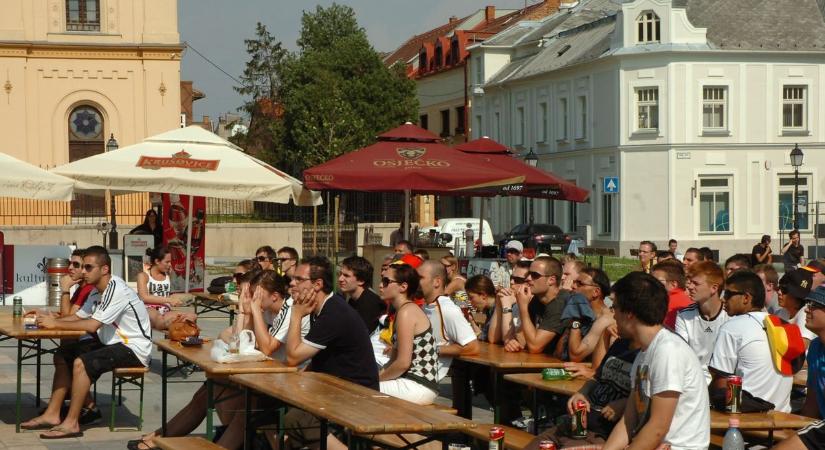 Foci-vb: ha már nem vagyunk ott, legalább nézzük közösen! (GALÉRIA!)
