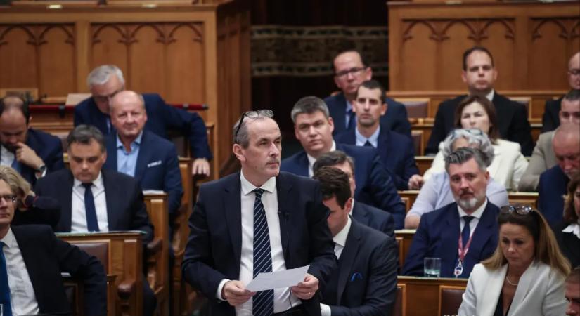 Etikai állásfoglalást készített az Egészségügyi Minisztérium az orvosok közösségi médiahasználatáról