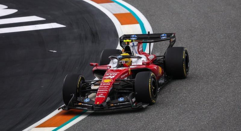 Hamilton egy dolgot megváltoztatna a Ferrarin