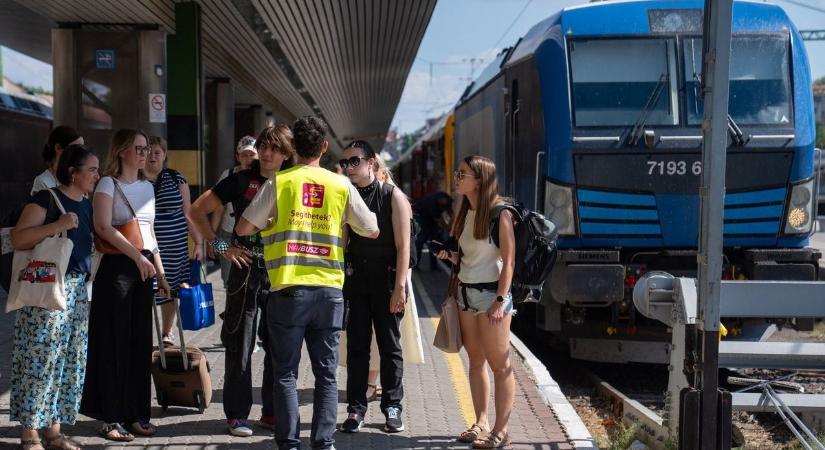 Életbe lépett a hőségriadó, a MÁV-csoport Debrecenben is lépéseket tett