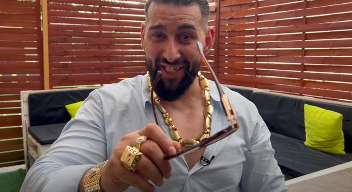 Kiszabadult a börtönből Lakatos Brendon: pénzköteggel és vodkával ünnepelték a visszatérését