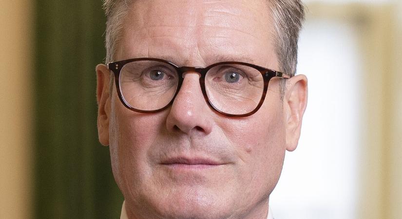Megindultak Starmer ellen? Saját kabinetje is a távozását sürgetheti