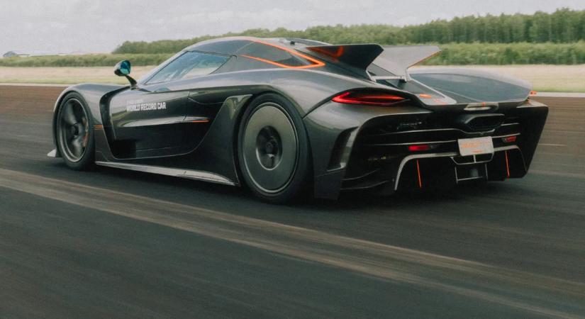 Világrekord-gyorsulással ünnepelte Svédországot a Koenigsegg