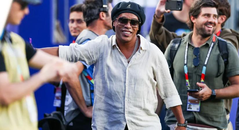 Hogy micsoda? Ronaldinho 46 évesen aláírt egy olasz focicsapathoz
