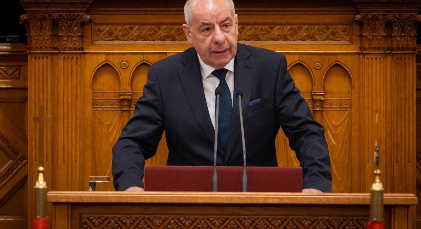 Sulyok Tamás a Politiconak: az elmozdítására tett kísérletek alkotmányos válságot okoznak