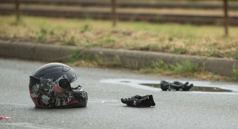 Döbbenetes videó, így szálltak el a motorosok az autópályán