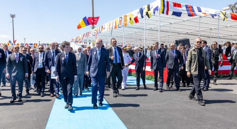 Nicușor Dan Isztambulban: Törökországgal közösen kell megvédenünk a fekete-tengeri földgázt
