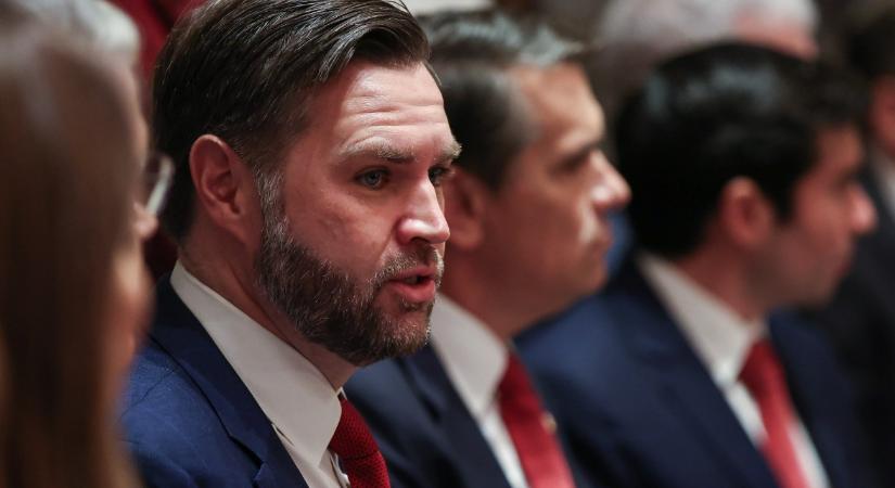 JD Vance: nincs jele annak, hogy Irán továbbra is lezárva tartja a Hormuzi-szorost