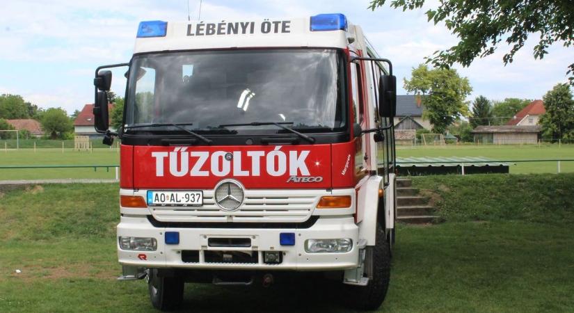 Új tűzoltóautó segíti a lébényi önkéntesek munkáját
