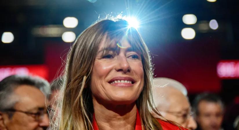 Nem hagyhatja el az országot a spanyol miniszterelnök korrupcióval vádolt felesége