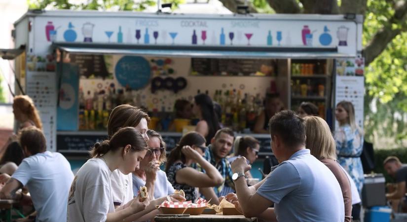 Kilátogattunk Food Truck Show-ra Győrben, ennyiért kaphatók a finomságok! - fotók