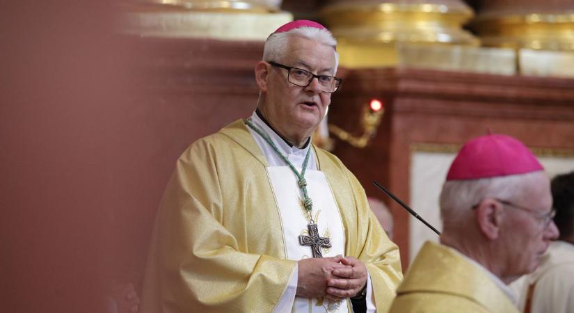 Megható aranymisén ünnepelték Spányi Antal jubileumát (galéria)