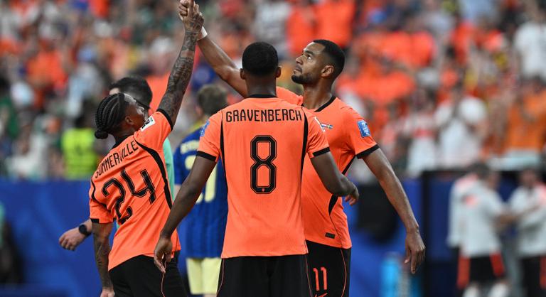 Egy óra sem kellett a kiütéshez, Hollandia lemosta a pályáról a svéd válogatottat