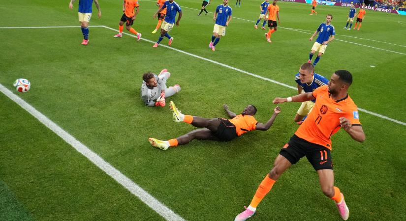 Hollandia lelépte a svéd válogatottat
