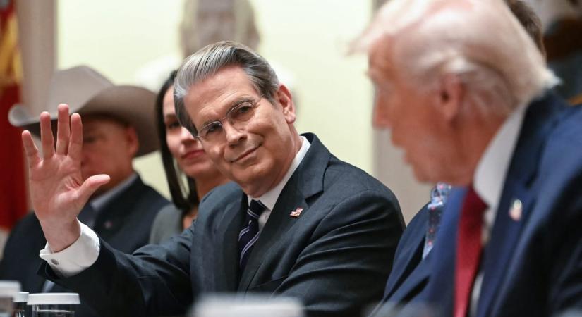 „Kis k*csögként”, és egyéb durva szavakkal jellemezte Zelenszkijt az amerikai pénzügyminiszter egy botránykönyv szerint