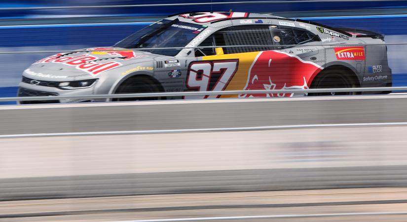 NASCAR: SVG még egy totál elszúrt körrel is agyonverte a mezőnyt a San Diegó-i időmérőn