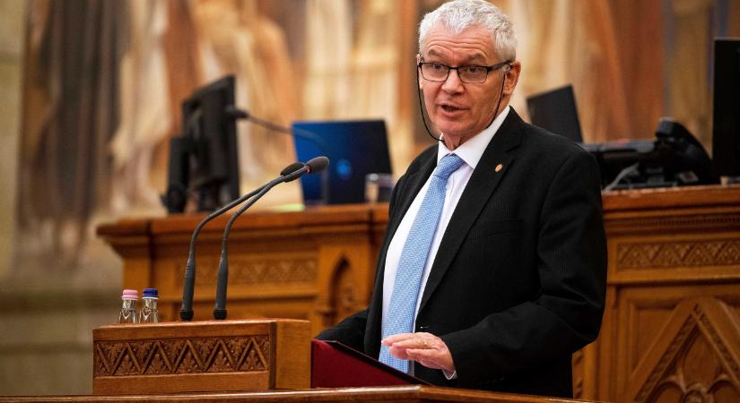 Polt Péter személyes véleményt közölt az alkotmánybírósági eljárás kérdéseiről