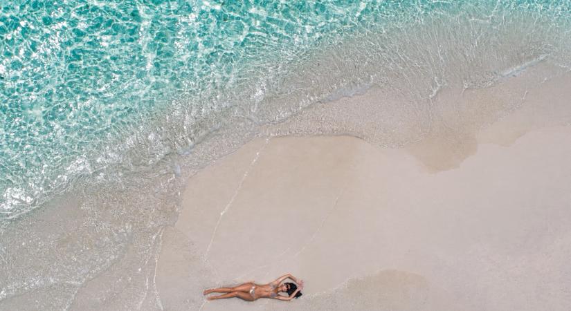 Sugárzástan a strandon, avagy egyperces UV-gyorstalpaló
