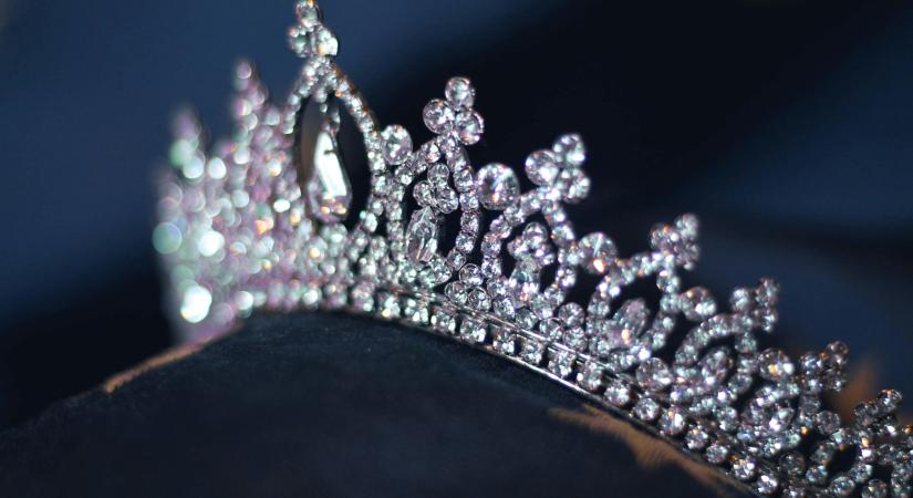 Miss Universe Hungary – Kiss Kamillát választották 2026 szépségkirálynőjének