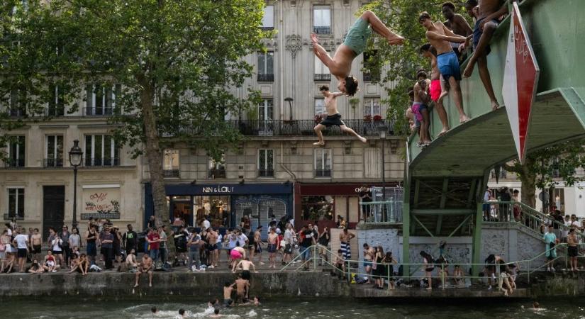 Olyan durva a kánikula, hogy az érintett területeken betiltotta a köztéri alkoholfogyasztást a francia kormány