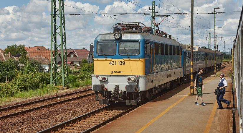Rendkívüli minisztériumi intézkedés: ezzel várja az utasokat a MÁV és a Volán