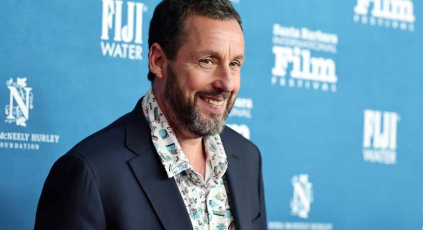 Adam Sandler lányai kész nők már: a színész családja ragyogott a vörös szőnyegen