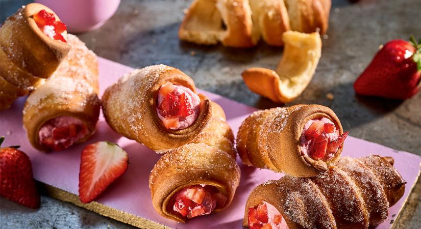 Júniusi kényeztetés: mini kürtőskalács eperfagylalttal