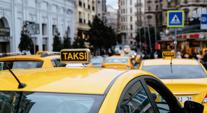 Miért sárga a taxisok autója? Íme a színpszichológiai magyarázat