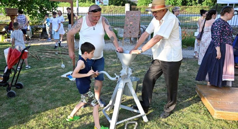 Népi mesterségek, tánc és pásztorételek a Múzeumok Éjszakáján Mosonmagyaróváron - fotók