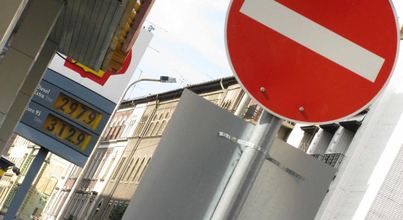 Friss! Leállt az üzemanyagok értékesítése, csak a kormány férhet hozzá a készlethez