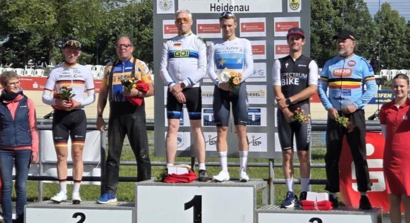 Esben is verhetetlen, Filuts Viktor gyztt Heidenauban